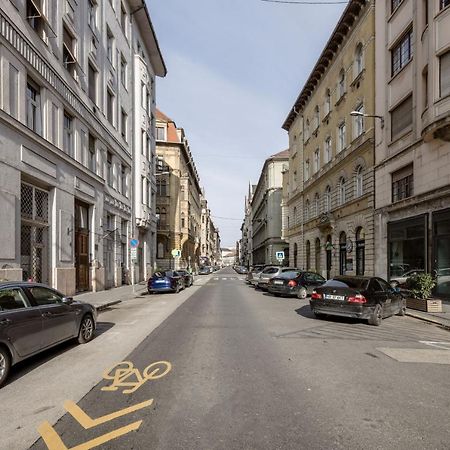 Industrial Fantasy Apartment Budapest Exterior photo